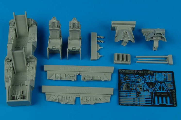 4422  F-16I Sufa cockpit set