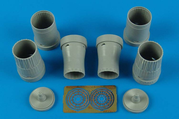 7281  Su-27 Flanker B exhaust nozzles
