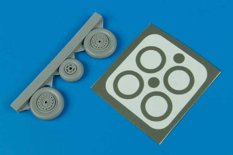 4423  MiG-15 Fagot wheels & paint masks