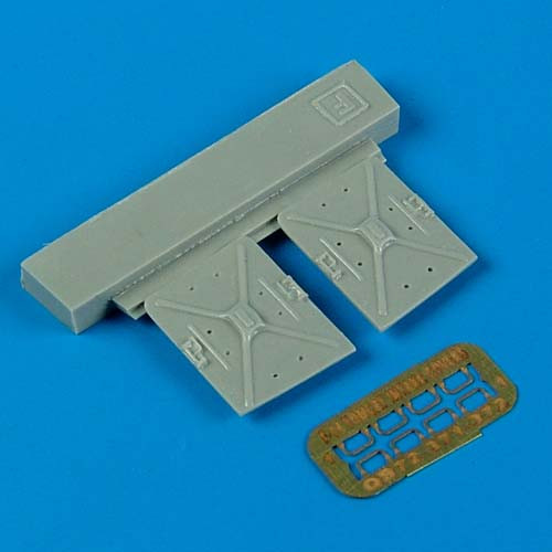 QB72371  F-14 Tomcat air intake covers
