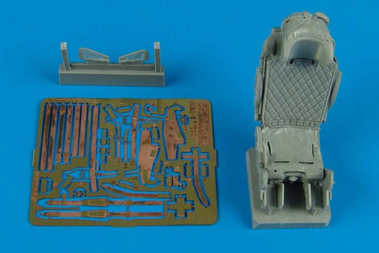 2135  KM-1 ejection seat - (for MiG-21, MiG-23...)