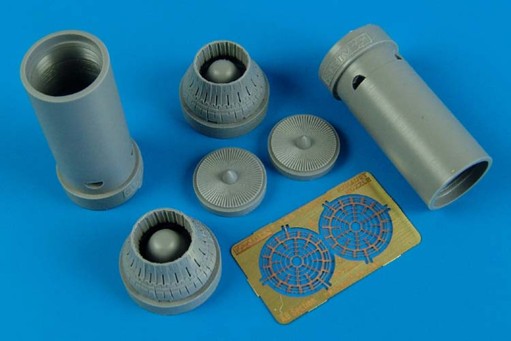 7283  F-14A Tomcat exhaust nozzles - closed position