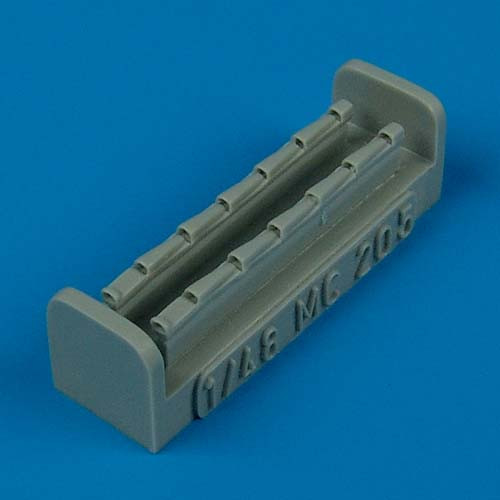 QB48282  Macchi C. 205 exhaust