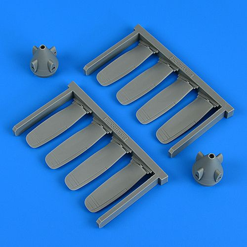 QB48976 C-2 Greyhound propellers