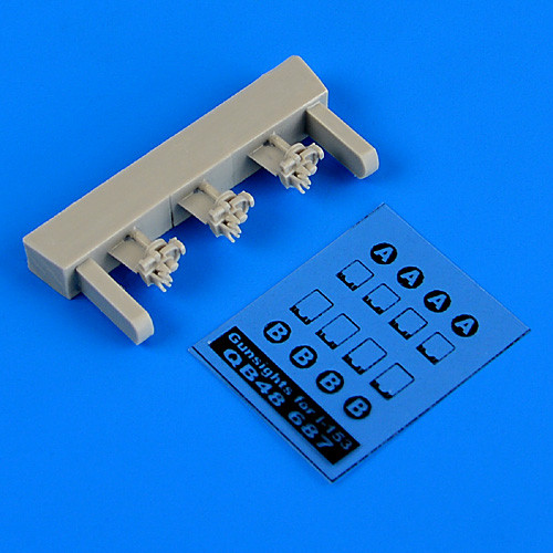 QB48687  I-153 Chaika gunsights