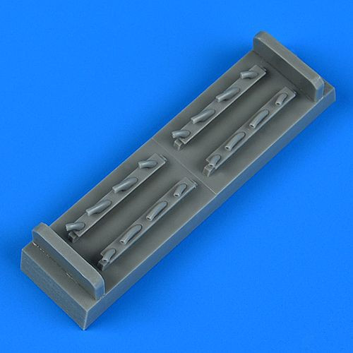 QB72638 Пe-2 Выхлопные патрубки