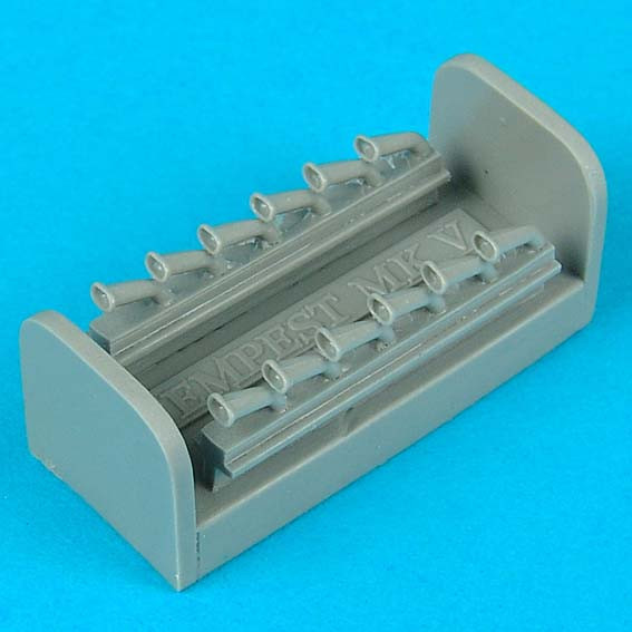 QB48069  Hawker Tempest exhaust