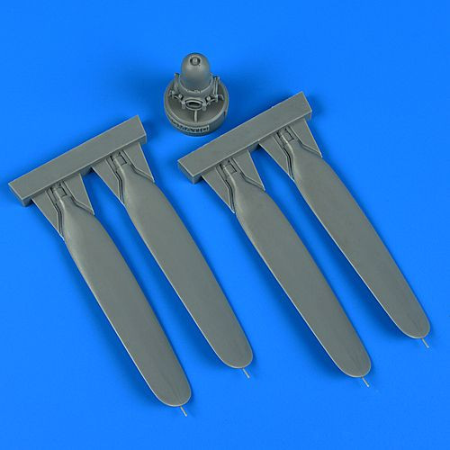 QB32240 P-47 Thunderbolt винт Hamilton Standart