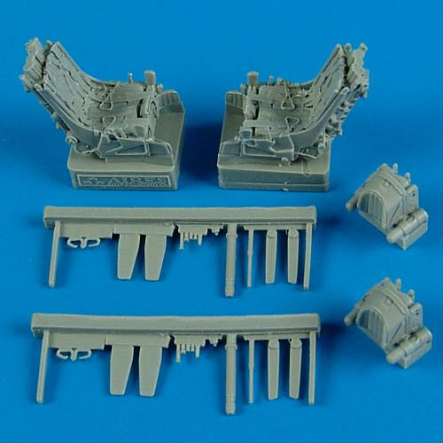 QB48488  Su-27UB ejection seats with safety belts