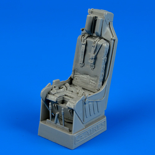 QB32147  A-7D Corsair II ejection seat with safety belts