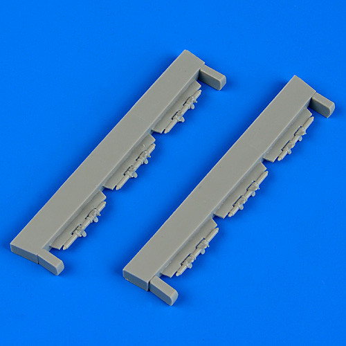 QB72478  Avia B.534 bomb racks
