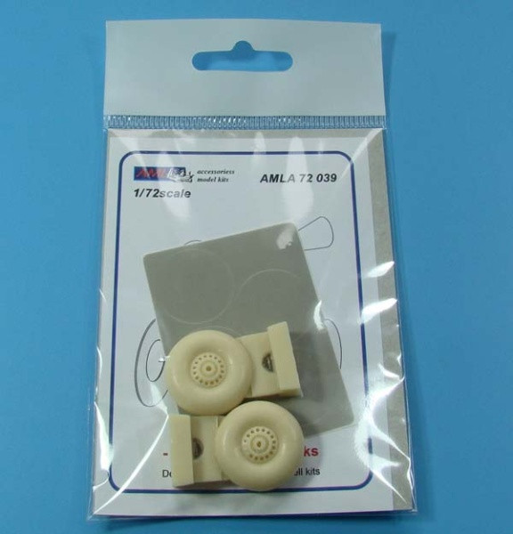 AMLA 72 039 HP Halifax  wheels + paint masks