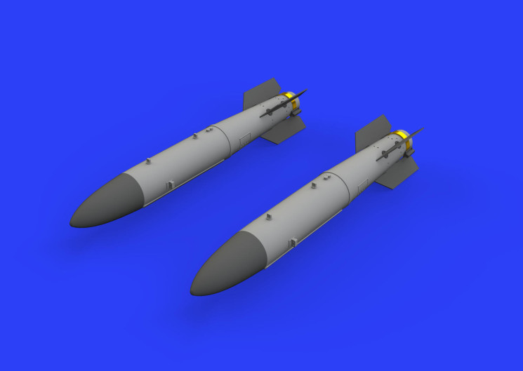 672214 B43-0 Nuclear Weapon w/ SC43-4/ -7 tail assembly