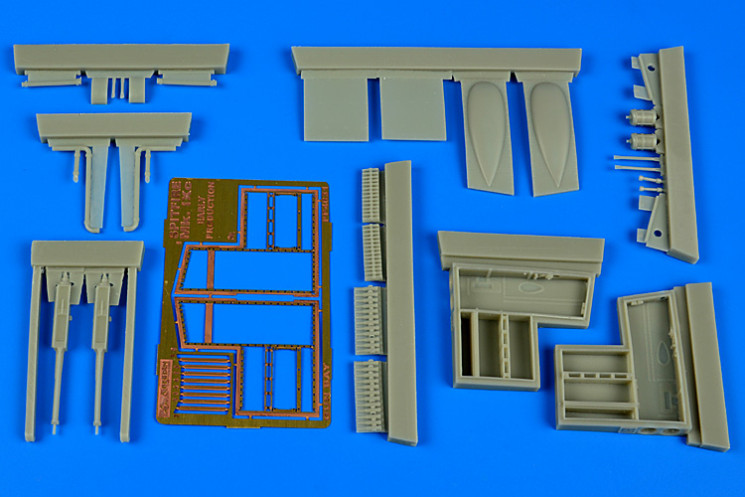 4631  Spitfire Mk.IXc gun bay - (early version)