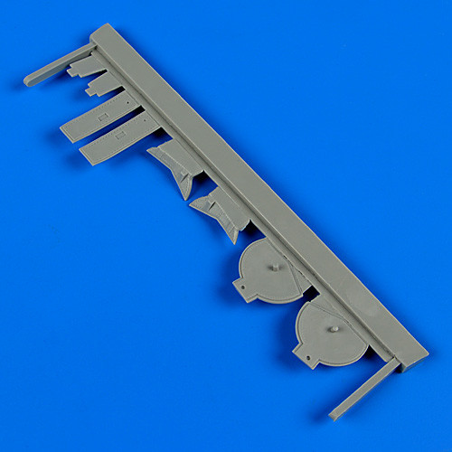QB48592  N1K1 Shiden undercarriage covers