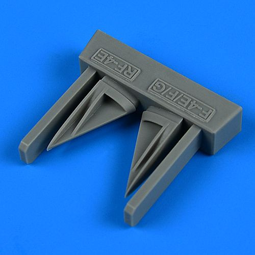 QB32264 F-4E/F/G RF-4E Phantom II  вертикальный воздухозаборник
