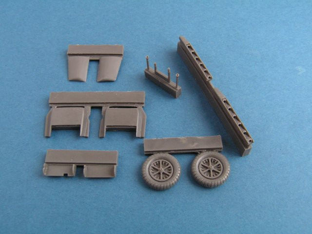 Bf 109 E wing radiator, gun barrel, wheels, exhaust