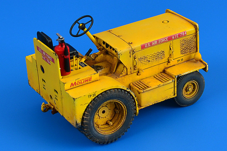 320104 Minneapolis-Moline MT-40 Tow Tractor