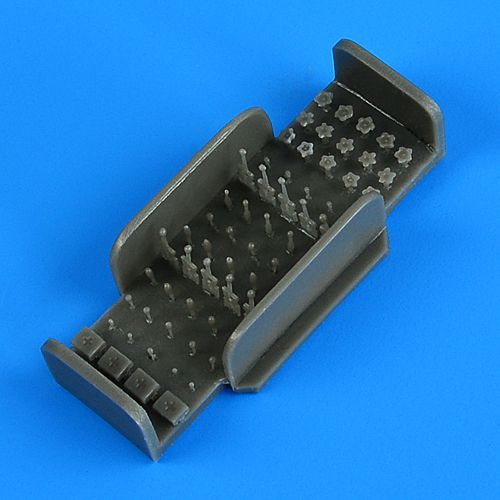 QB48992 Russian WW II cockpit controls