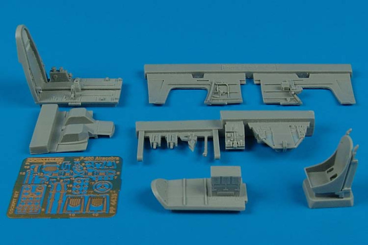 4435  P-400 Airacobra cockpit set