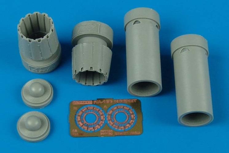 7194  F/A-18D Hornet exhaust nozzles - opened position