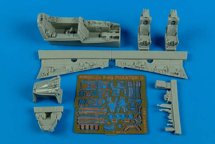 7294  F-4G Phantom II cockpit set