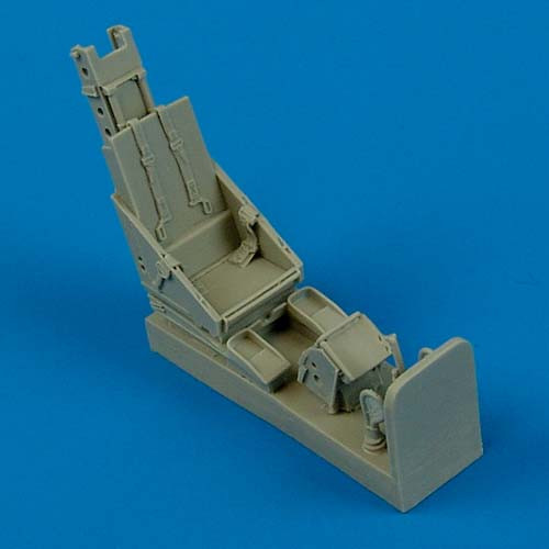 QB48498  F3H-2 Demon ejection seat with safety belts