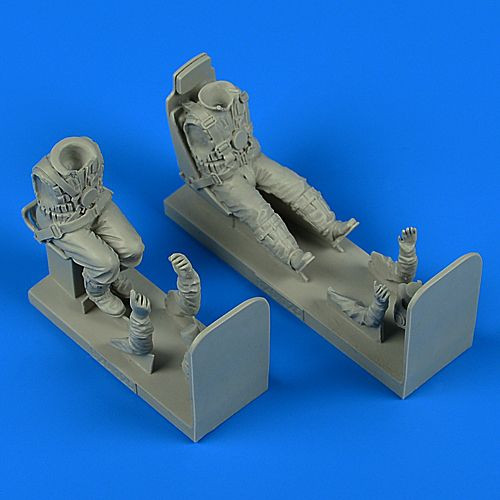 320125 Пилот Люфтваффе с креслом на Ju 87 Stuka