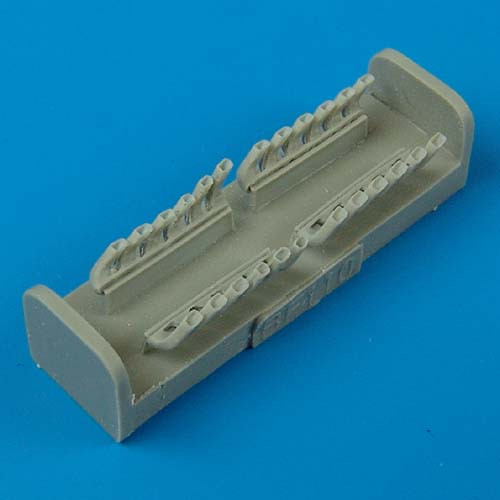 QB72185  Bf 110C/D exhaust