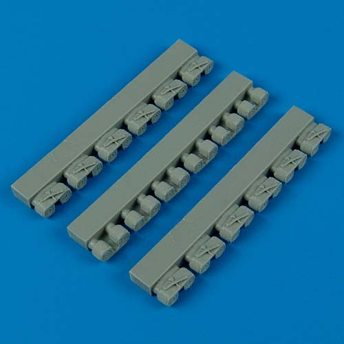 QB32056  Junkers Ju 88 ammunition boxes