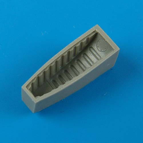 QB72186  A-1D Skyraider rear wheel well