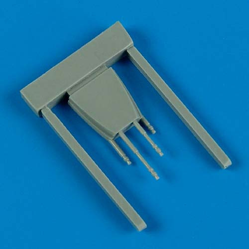 QB72386  Bf 110E gun barrels
