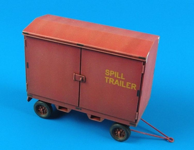 480052  USAF F-2A spill trailer