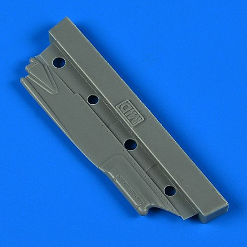 QB48999 F-4B Phantom II tail fin cap - mid