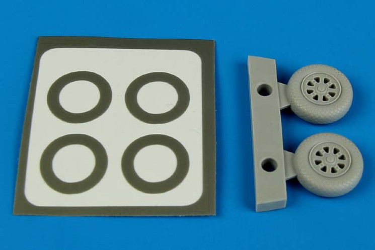 7299  F6F Hellcat wheels & paint masks  (type A)