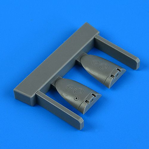 QB72655 F-4 Phantom II cockpit dorsal part