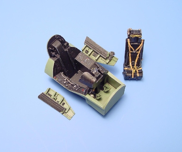 4085  Hawker Hunter cockpit set