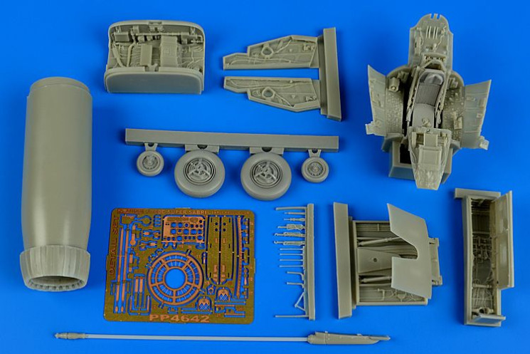 4642  F-100C Super Sabre detail set - (early version)