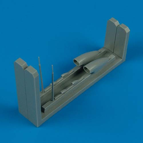 QB72289  Ta 154 air intakes & pitot tube