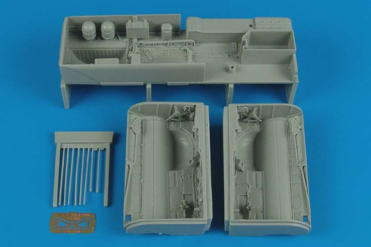 2153  Su-25K Frogfoot A wheel bays