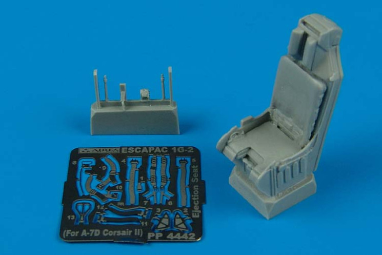 4442  ESCAPAC 1G-2 ejection seat - (for A-7D Corsair II)