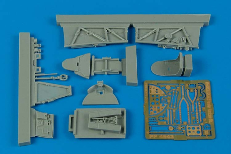4543  Hawker Hurricane Mk.I cockpit set