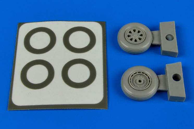 7301  F6F Hellcat wheels & paint masks  (type B)