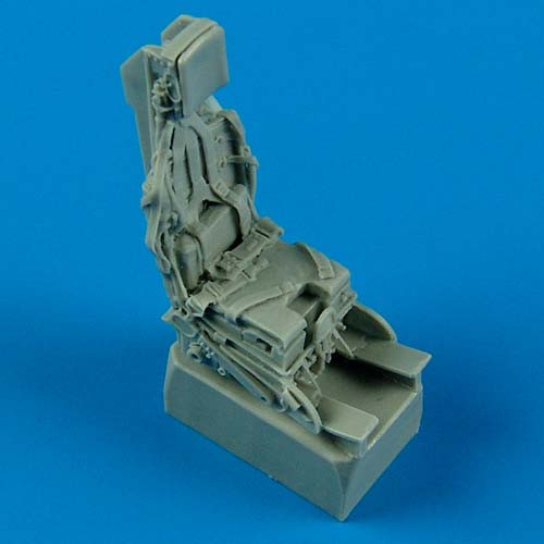 QB48504  F-104C/J Startfighter ejection seat with safety belts