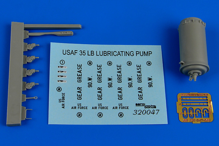 320047  35Lb. lubricating bucket pump USAF