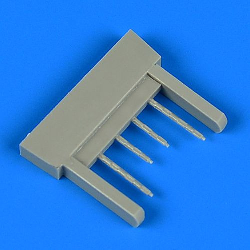 QB48816 IAR 80 Оружие