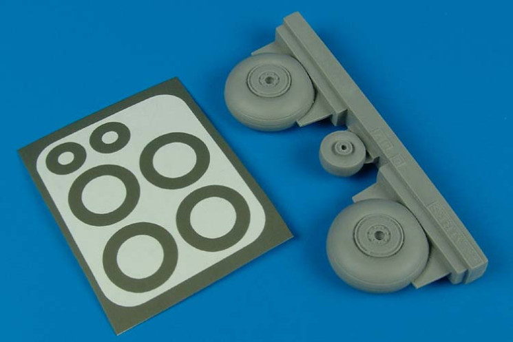 4446  C-47 Dakota wheels & paint masks