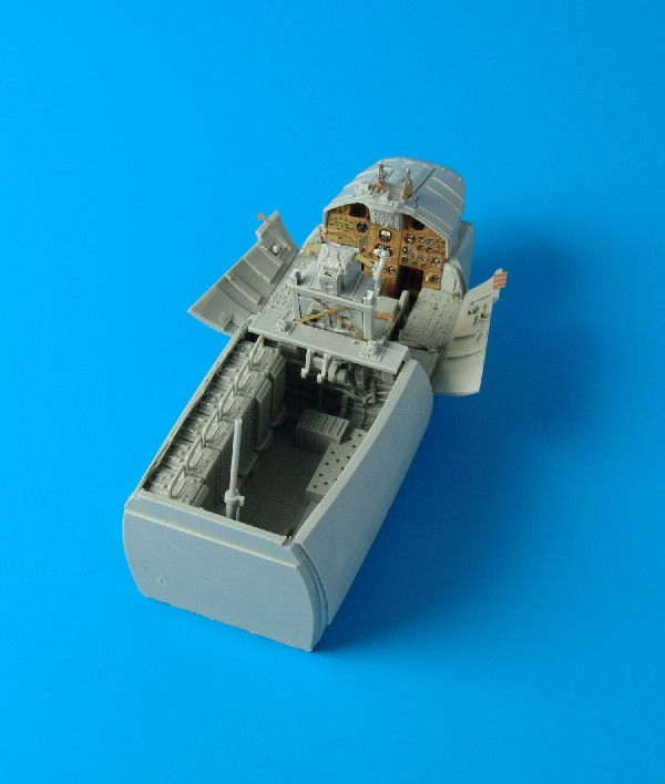 2060  F-15C Eagle cockpit set - (early version)
