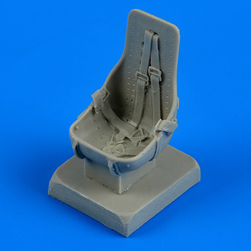QB48611  Lavochkin La-5/La-5F/La-5FN seat with safety belts