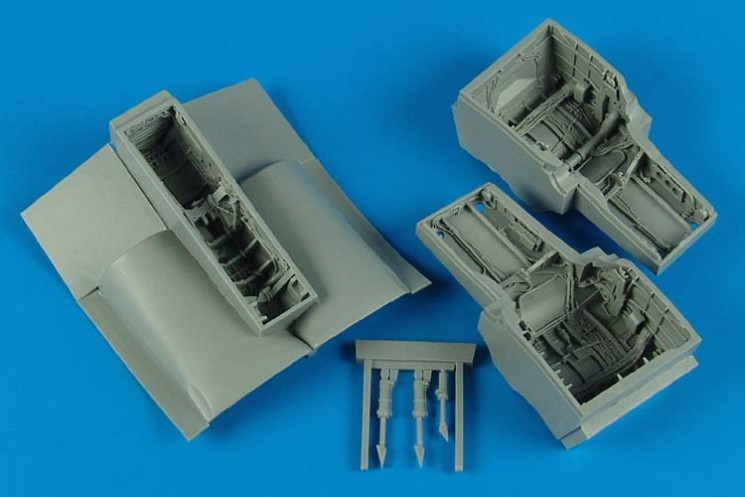 2162  EF 2000A Typhoon wheel bays
